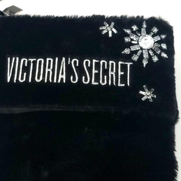 Victoria's Secret Bling Christmas Black Velvet Plush Stocking Boot NEW - Picture 4 of 7